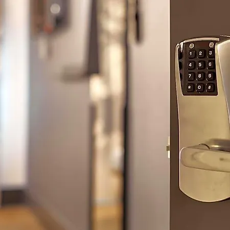 Hotel Massieux 3*
